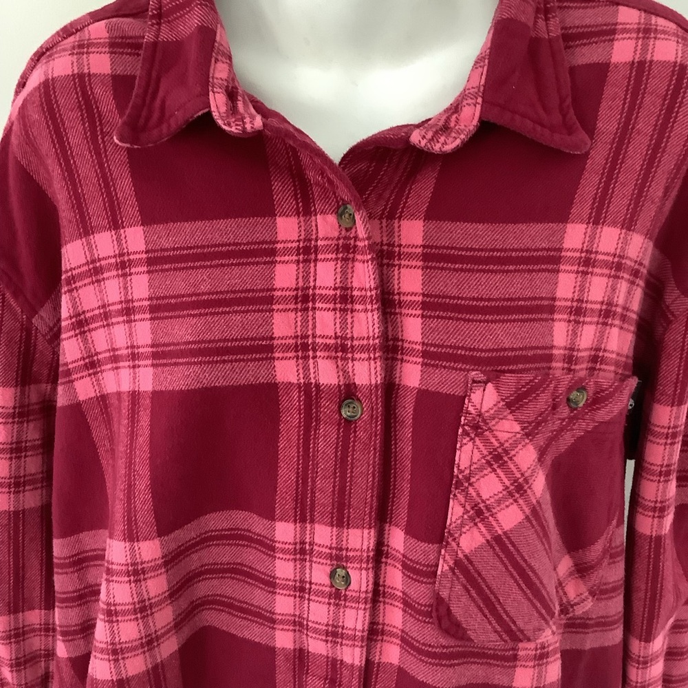 Timberland Red and Pink Plaid Buttondown Flannel Shirt Sz. XL - Picture 2 of 8
